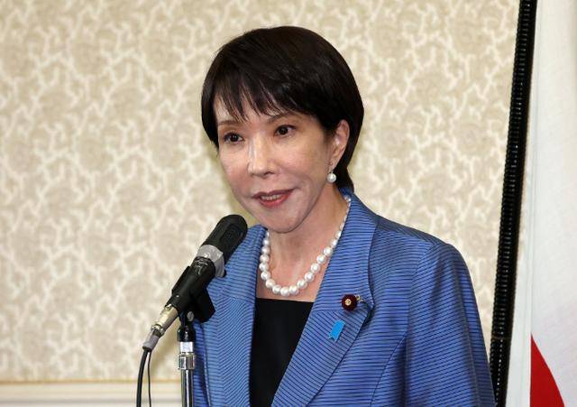 皇冠足球平台代理
_解放军实弹射击全中!怕挨炸的日媒当众提问皇冠足球平台代理
,中方一句话回应