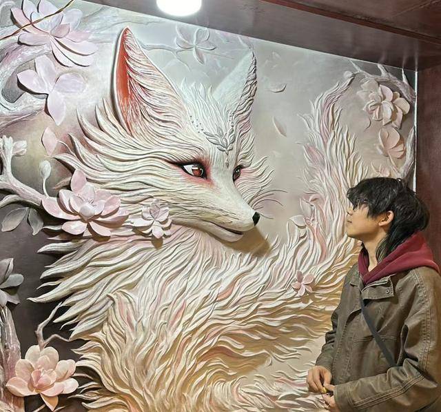 皇冠登3代理申请_两个00后刮腻子一年营收100多万元皇冠登3代理申请！梦想是画遍全球