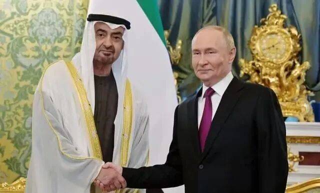 皇冠足球管理平台出租_伊朗首都启动战时避难设施建设规划皇冠足球管理平台出租,将在霍尔木兹海峡实弹军演,伊外长与多国外长通话,欧盟宣布制裁并将革命卫队列为“恐怖组织”