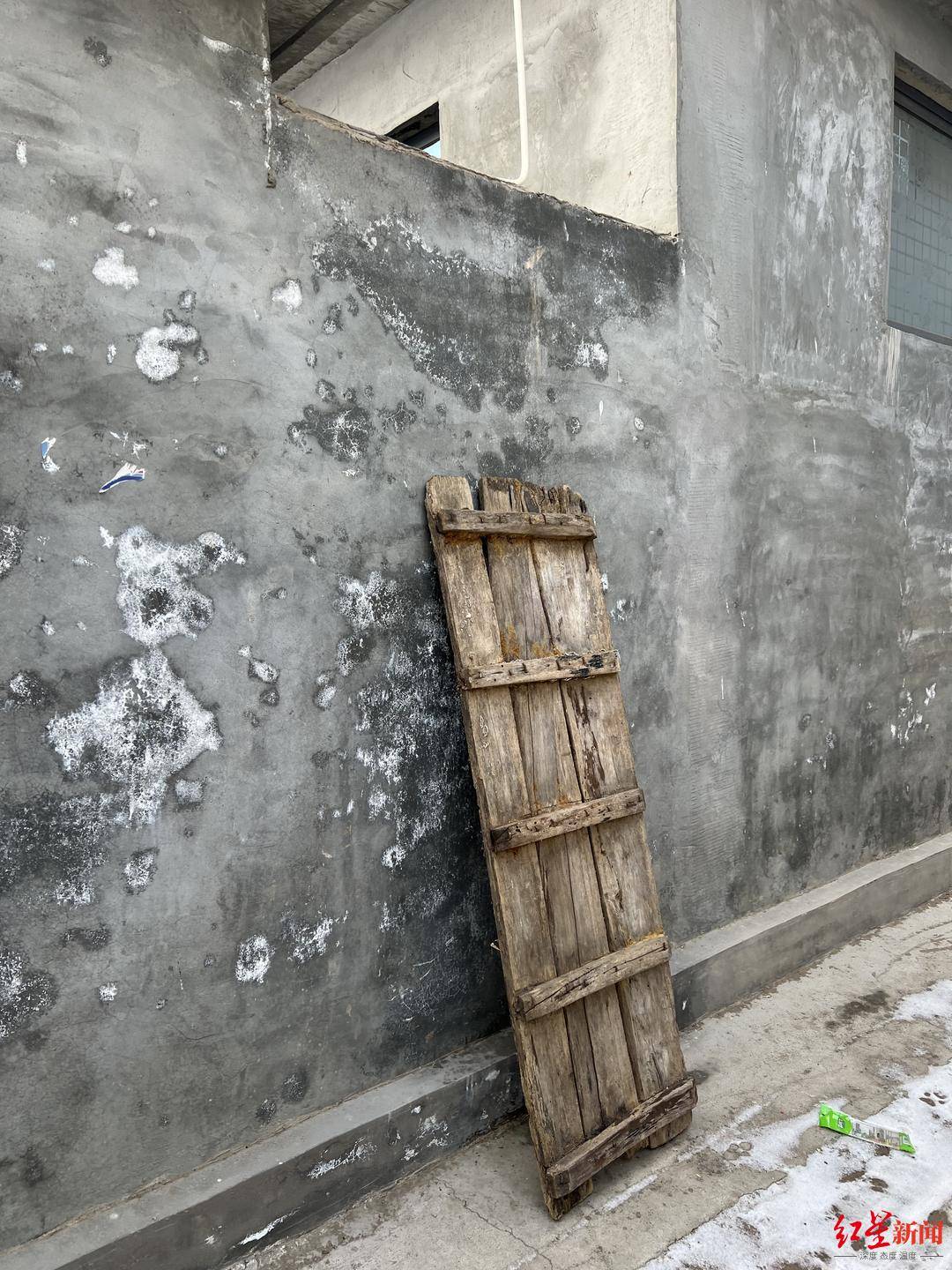 皇冠信用网如何代理_被困家中三天的独居农村聋哑老人皇冠信用网如何代理,和她背后的照护难题丨在场