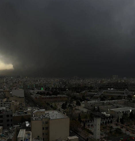 世界杯足球平台代理 _骇人！德黑兰降下“黑雨”世界杯足球平台代理 ，伊朗专家：美以蓄意制造灾难